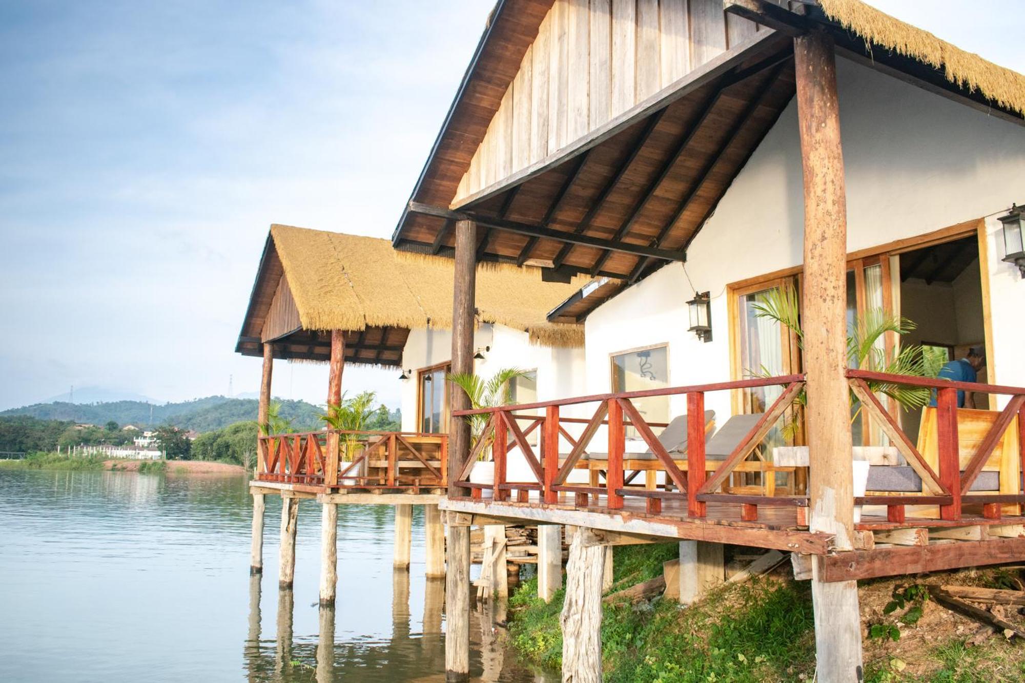Sunset Nam Ngum Resort Vang Vieng Exterior photo
