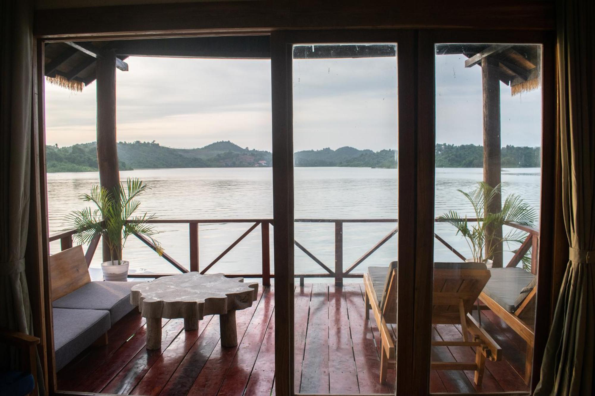 Sunset Nam Ngum Resort Vang Vieng Exterior photo